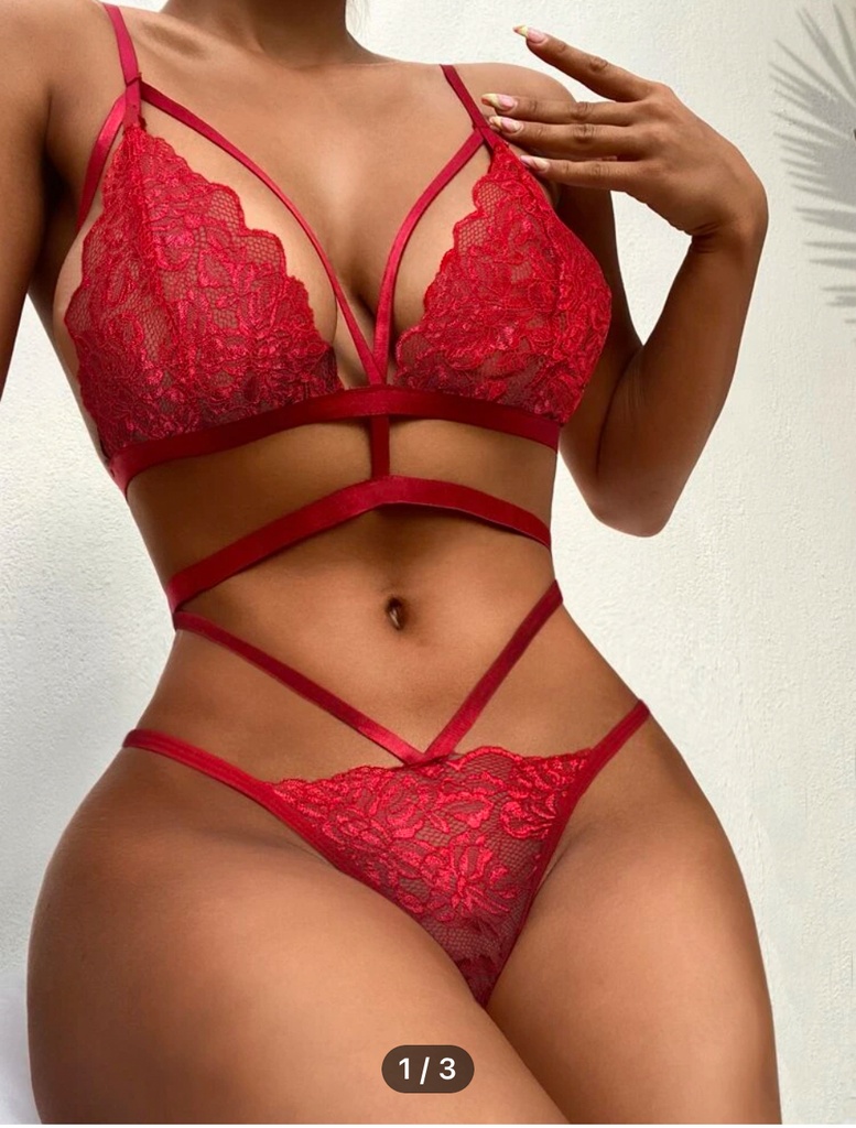 Lenceria con encaje floral